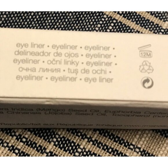 RMS Beauty Straight Line Kohl Eye Pencil HD Black With Sharpener 1.08g/.038oz - Picture 5 of 8